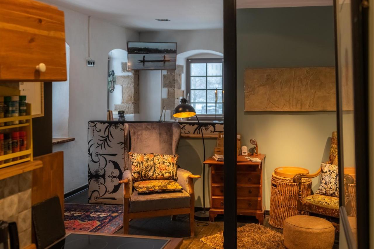 Apartment Holzwerk *